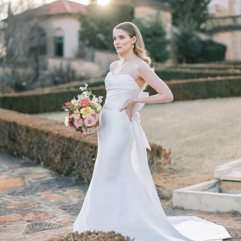 パーティードレス スリット ふっくら柔らかなバックリボン ベアトップ  