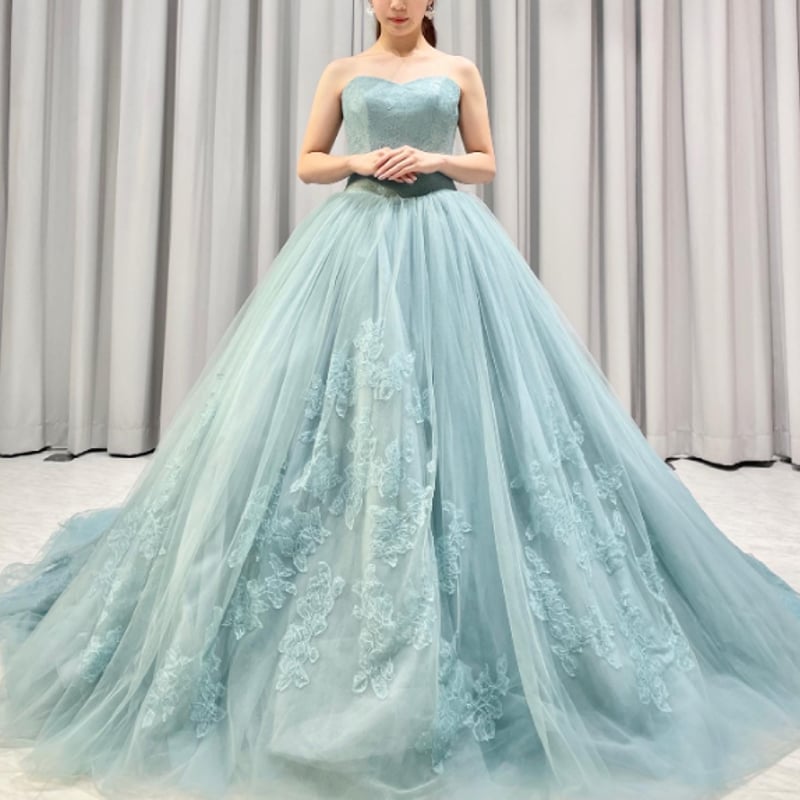 爽やかで優しいブルー ラメドレス ベアトップ 繊細レース トレーン  