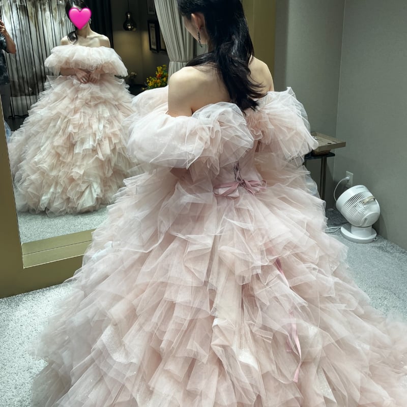 カラードレス ピンク オフショルダー 編み上げ 華やかなトレーン