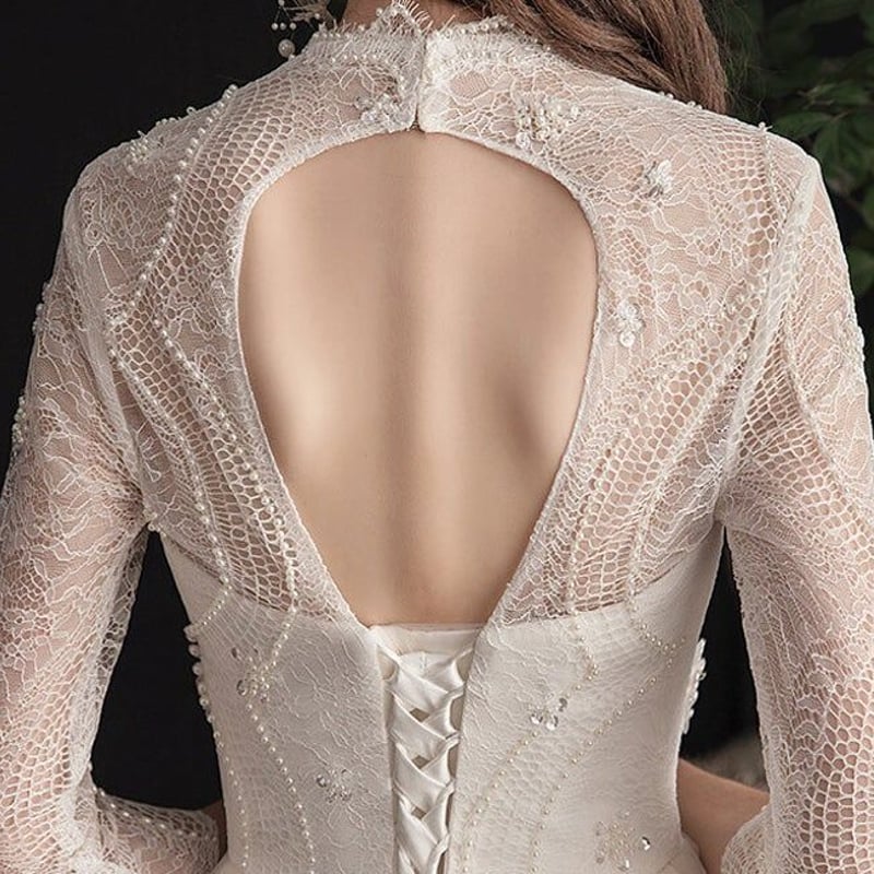 美品！ウエディングドレス 長袖 短トレーン 高級刺繍 花嫁