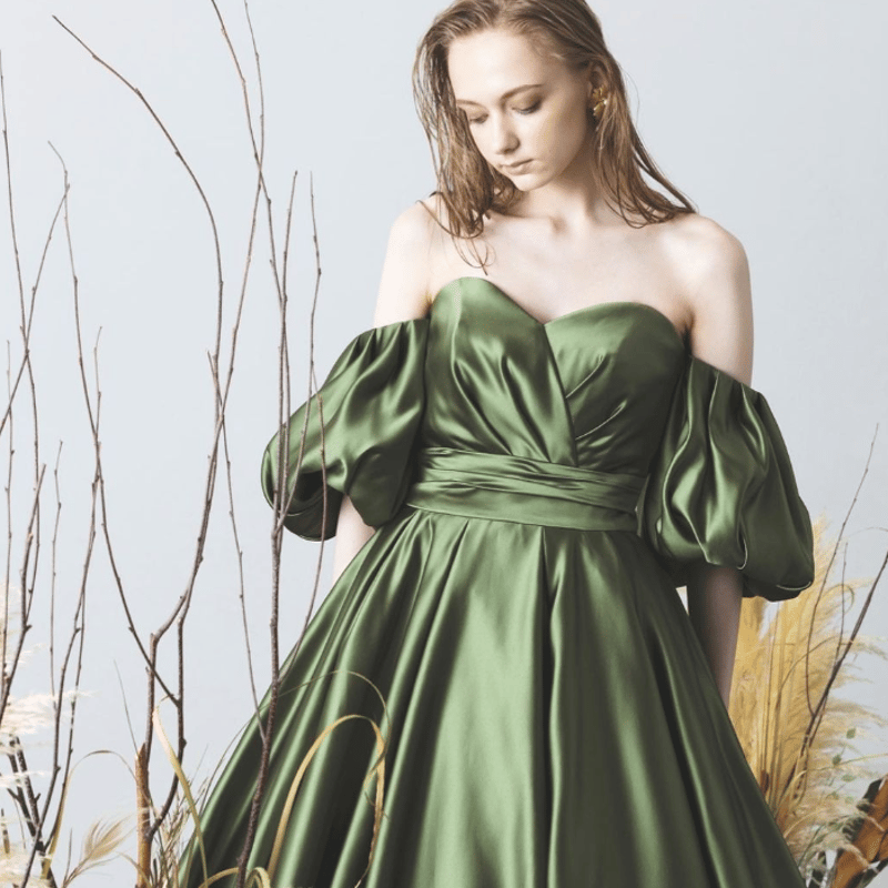 グリーンイブニングドレス サテン ロングドレス グリーン パフスリーブ