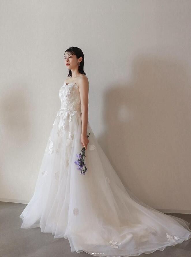 ウエディングドレス 3D立体レース刺繍 編み上げ チュールスカート 結婚 
