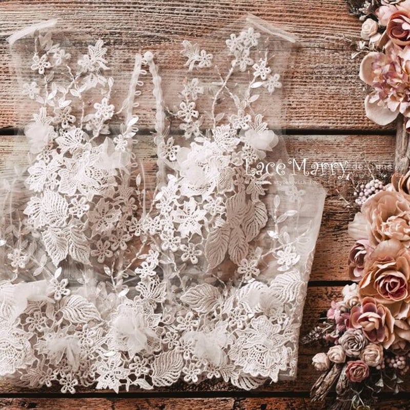 【♡様お取り置き】ドレスプロダクション　リーフ刺繍 ウェディングドレス　W258 ♡様お取り置き】ドレスプロダクション リーフ刺繍 ウェディングドレス