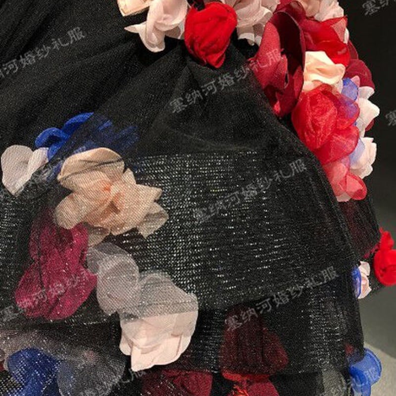 上品！ パーティードレス 黒 ベアトップ ロング エレガント 抜群 の  