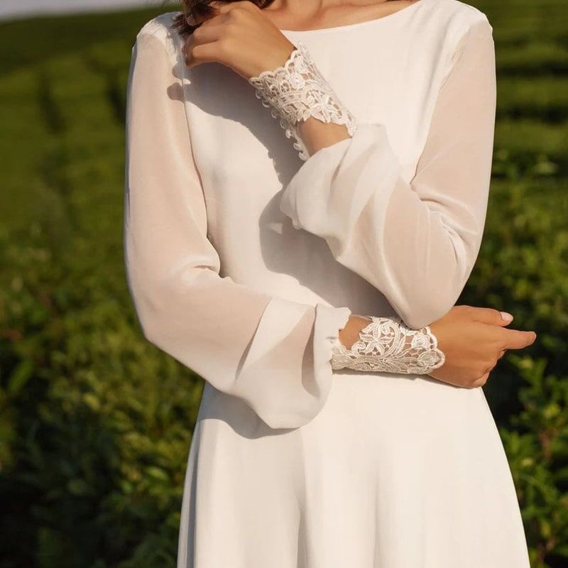 オフホワイト パーティードレス 細見えシルエット拳式 結婚式 花嫁  