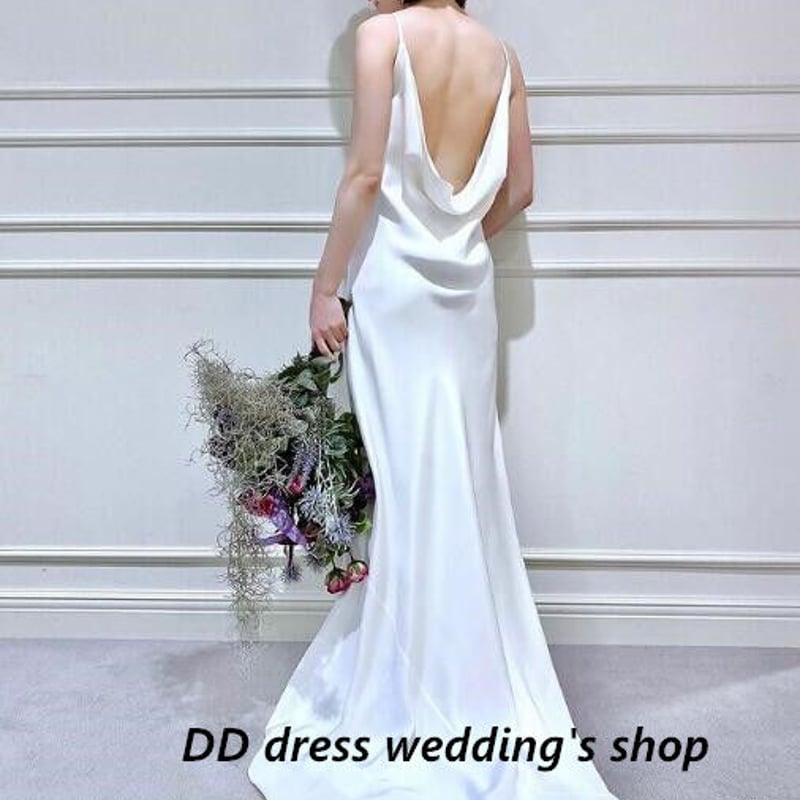 上品！パーティードレス オフホワイト 背中見せ スレンダーライン  