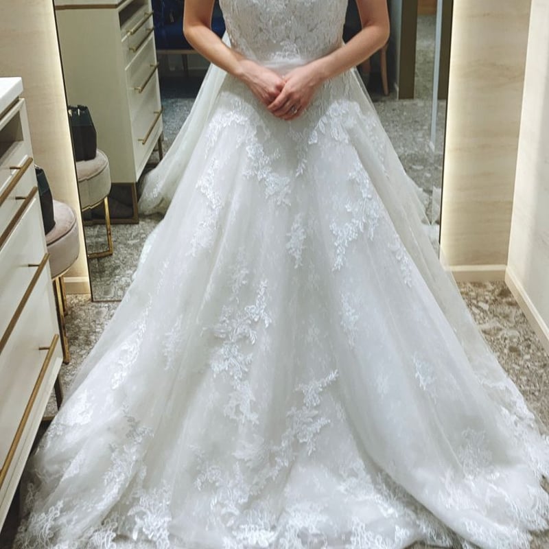 高品質！ウエディングドレス オフホワイト Vネックドレス 3D立体レース  