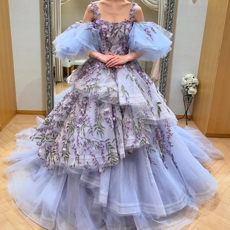 カラードレス    パープル    フリル袖    キャミソール    編み上げ    美しい花レース    華やかなトレーン   花嫁 前撮り    ティアードのドレス