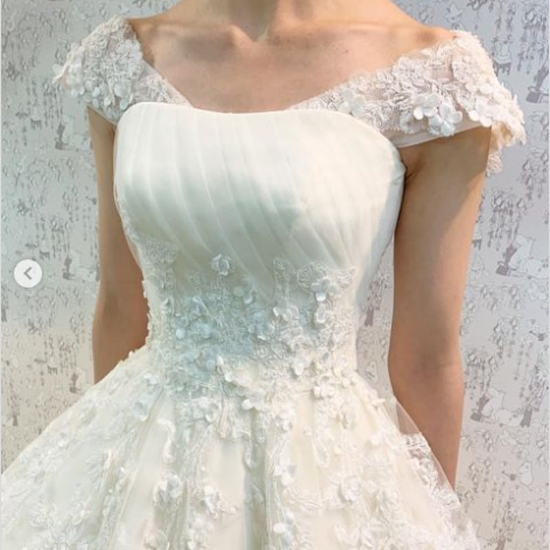 美しい花レース ウエディングドレス ソフトチュール プリンセスライン  