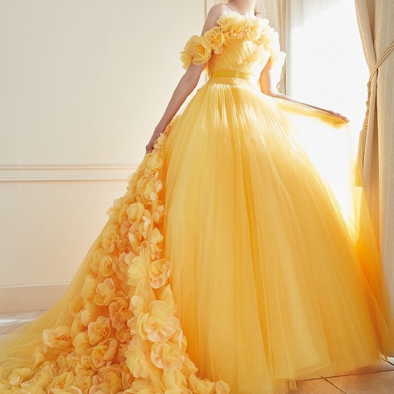 カラードレス イエロー 取り外しオフショルダー 華やかな