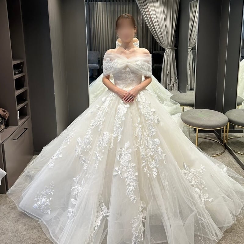 ホワイト オフショルダー Aライン ウェディングドレス ロールカラー 刺繍 twdgdrsbig-x0020) オフショルダー 刺繍 Aライン ロングトレーン