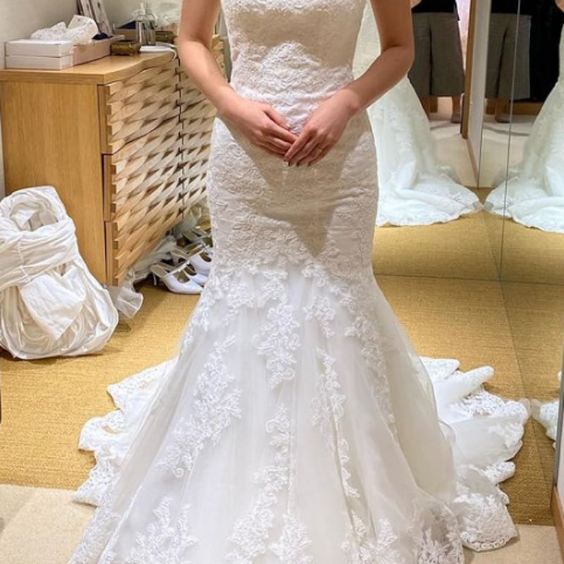 繊細レース ウエディングドレス バックレス Aライン 2次会 挙式 華やか  