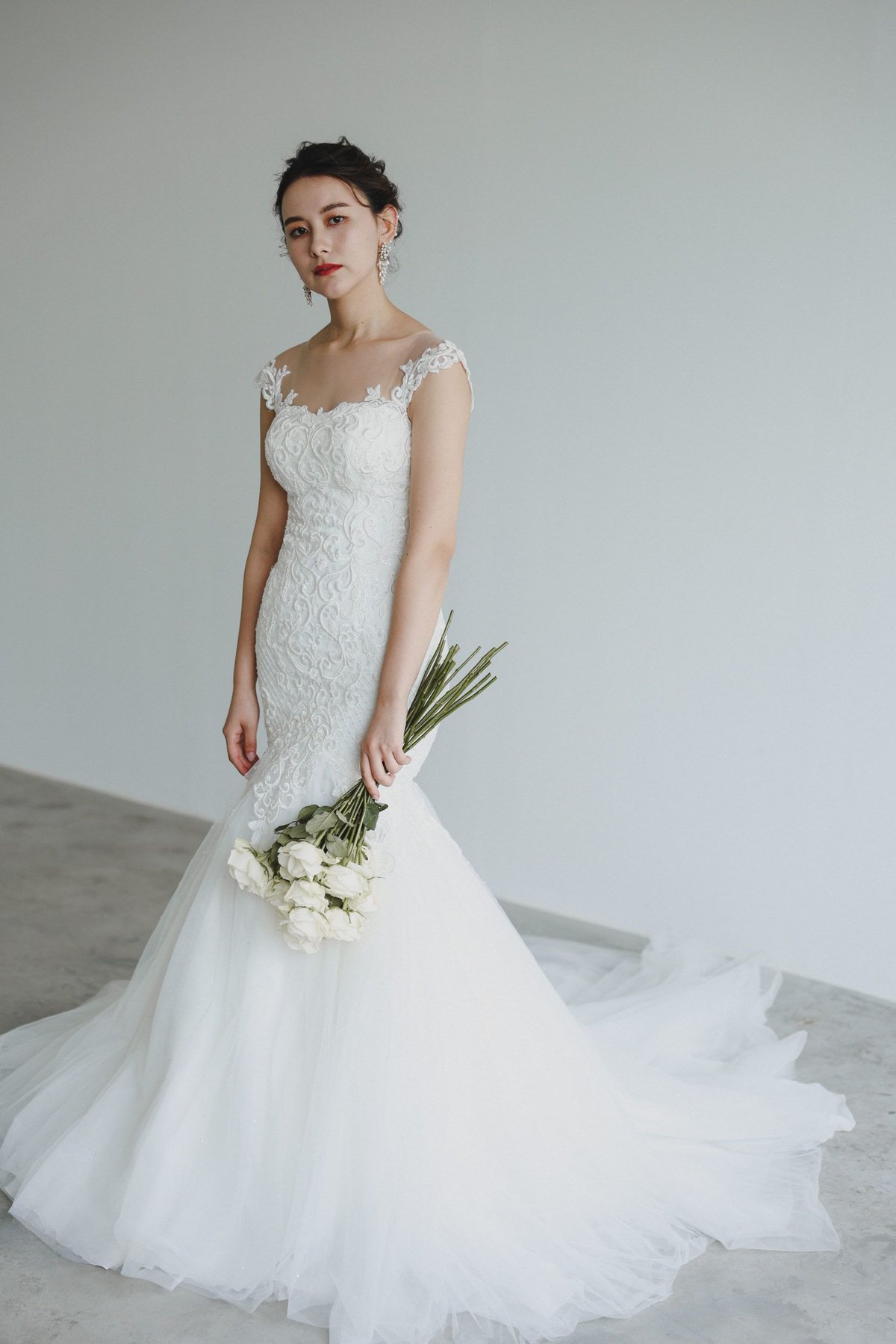 ウェディングドレス 華やか フレンチスリーブ マーメイド 贅沢な総  