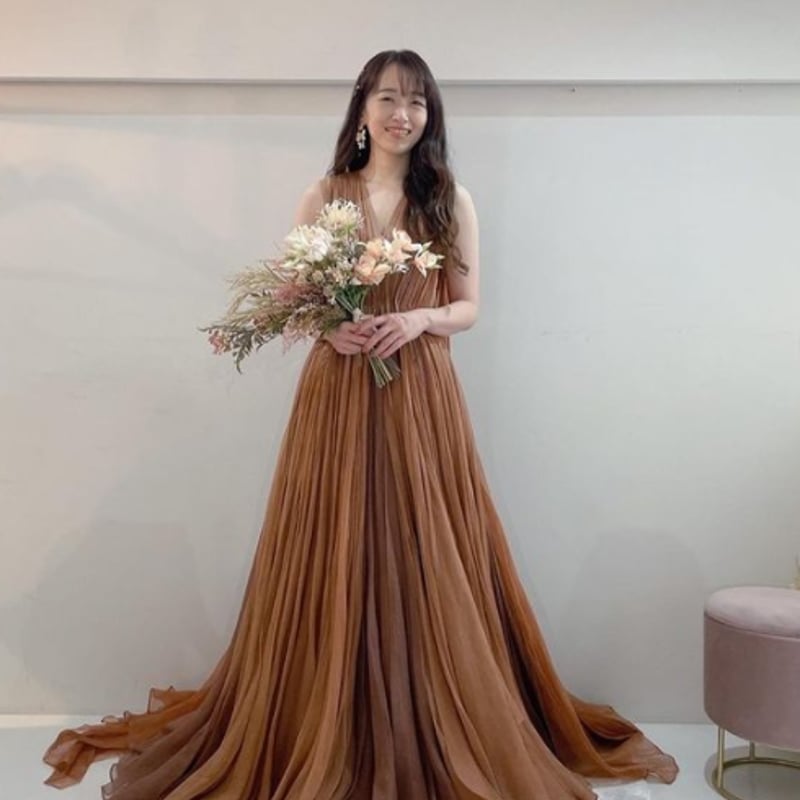 豪華！カラードレス 前撮り テラコッタ色 Vネックドレス ソフト  