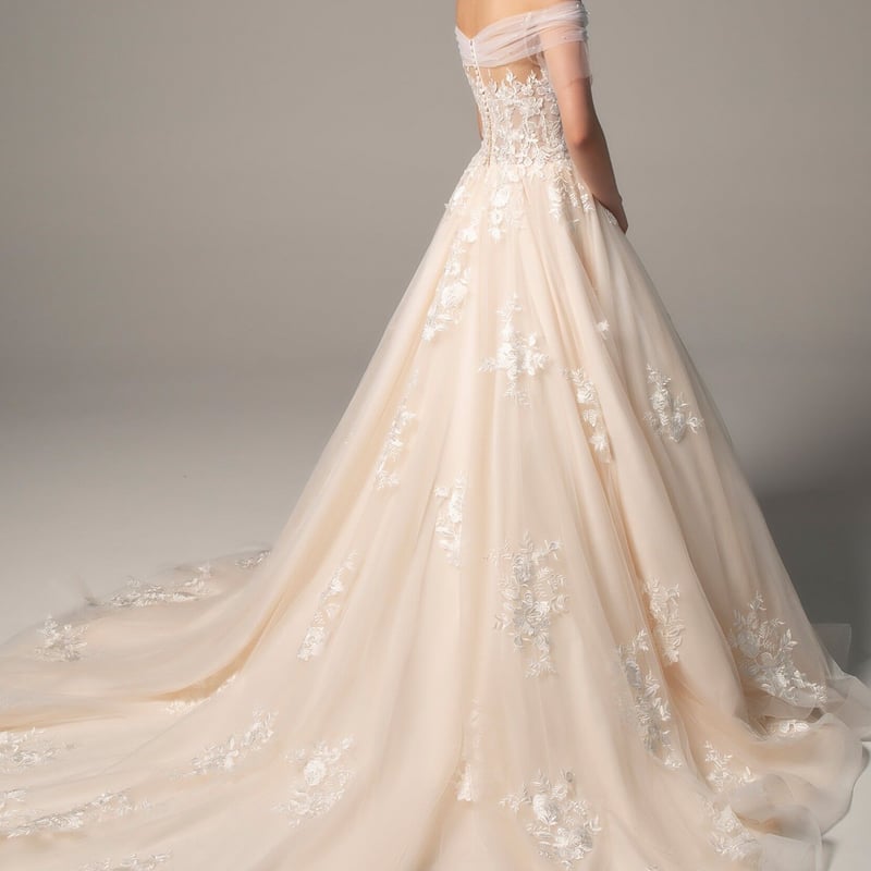 オフショルダー レース Aライン ウエディングドレス | David1021k