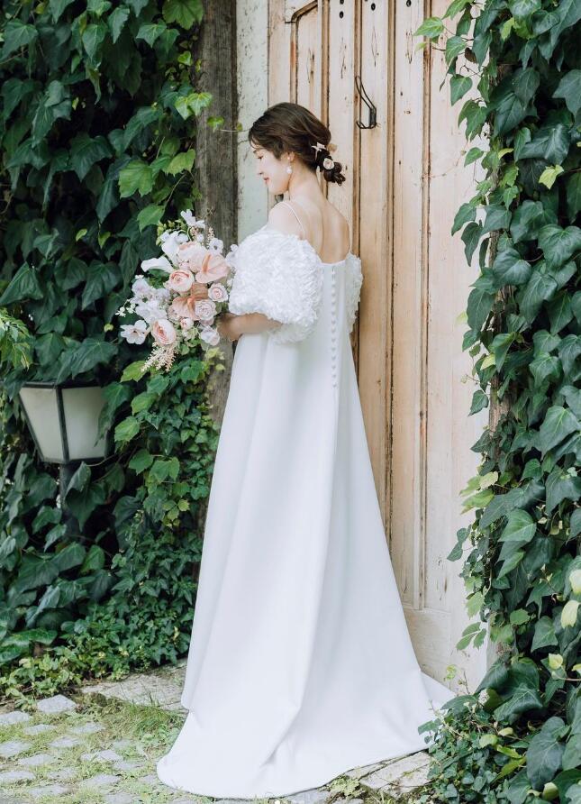 ウエディングドレス キャミソール 姫袖 可愛い くるみボタン 妊婦  