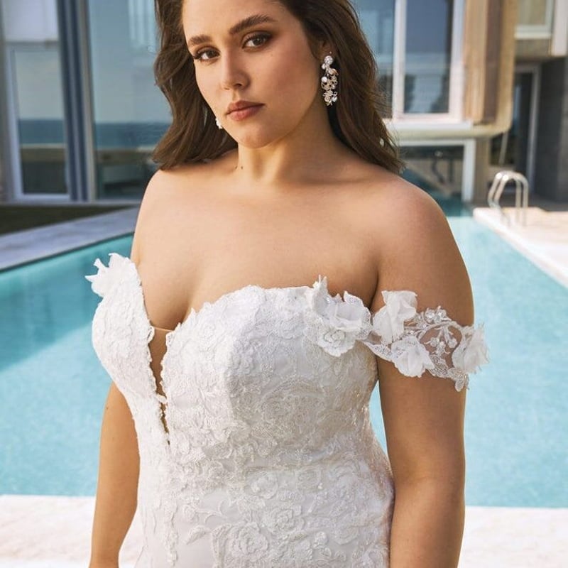 オフショルダー ベアトップ パーティードレス 細見えシルエット 披露宴  