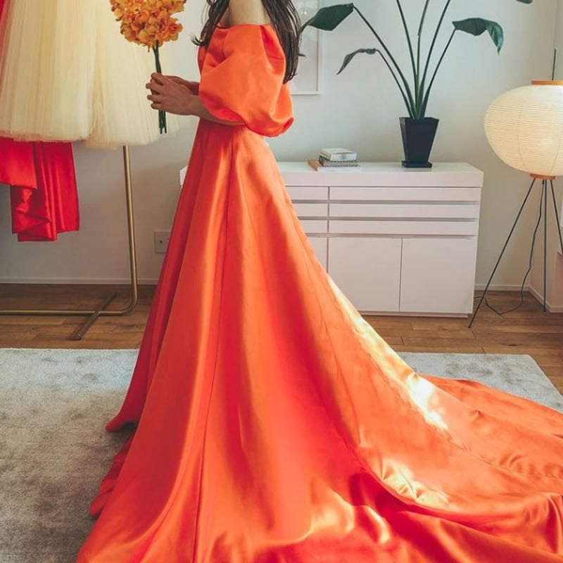 人気上昇！ カラードレス 揺らめく裾 2次会/挙式 /結婚式 オレンジ  