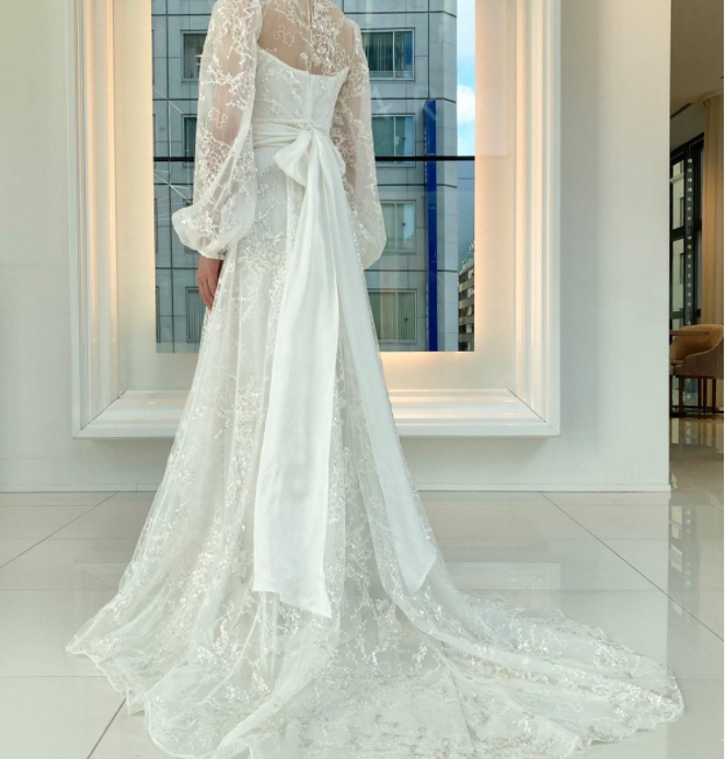 フランス風 ウエディングドレス エアリー感 総レース 短トレーン 長袖  