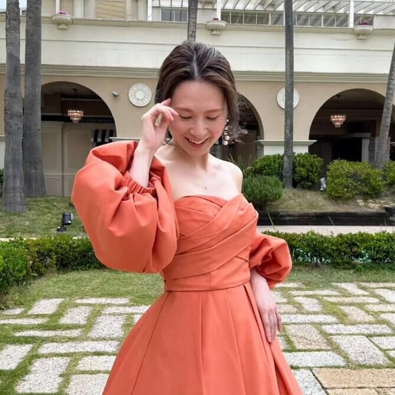 パーティードレス オレンジ パフスリーブ マット生地 ベアトップ  