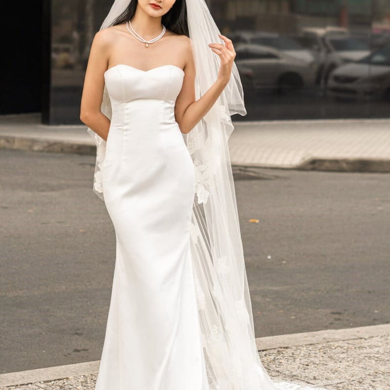 ウェディングドレス ホワイト ベアトップ マーメイドライン トレーン 結婚式