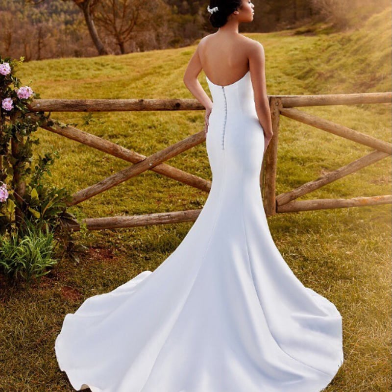 高品質！ ウエディングドレス 純白 オフショルダー ロングトレーン 細  