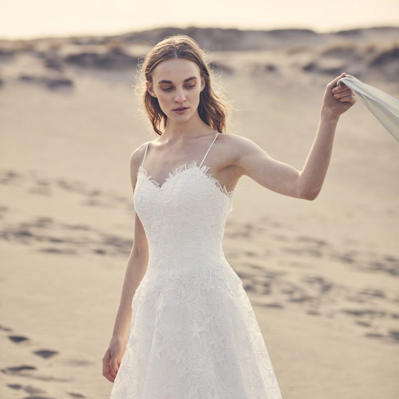 ウェディングドレス ホワイト レース キャミソール 背中見せ  