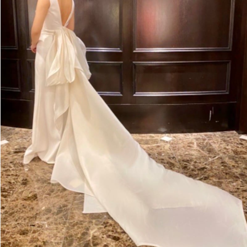 素敌な フランス風 ウエディングドレス バックレス オフホワイト  