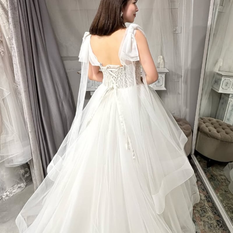 ウエディングドレス オフホワイト オンショルダードレス