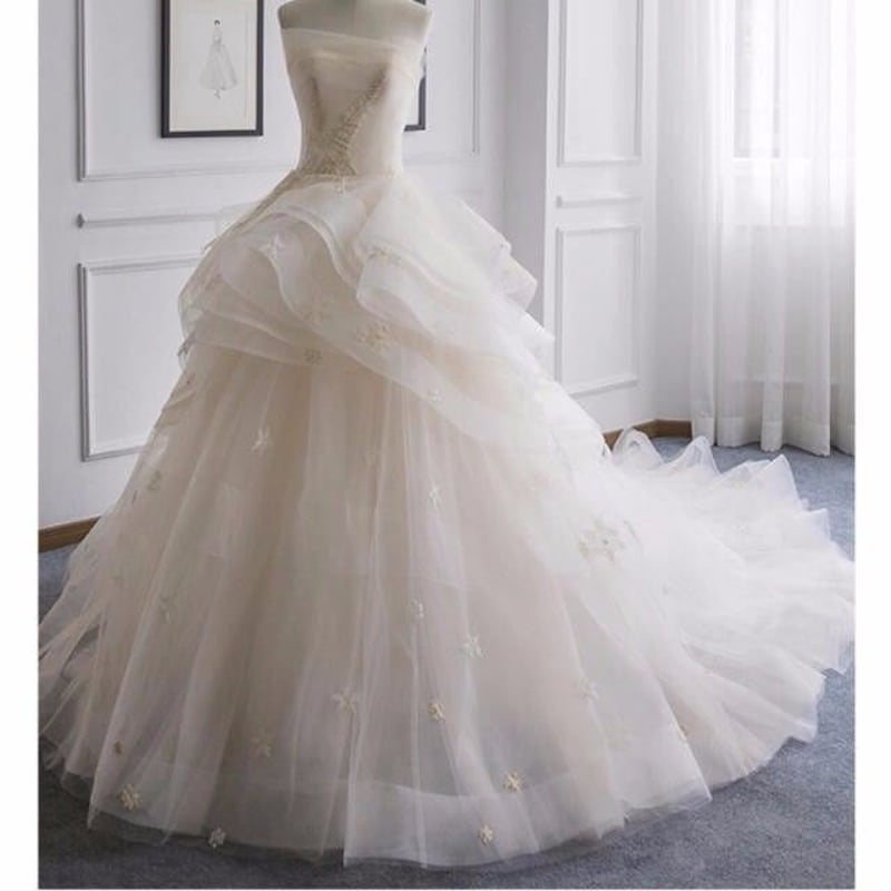 豪華さ、お花のチュールウェディングドレス ドレスワンピース結婚式 