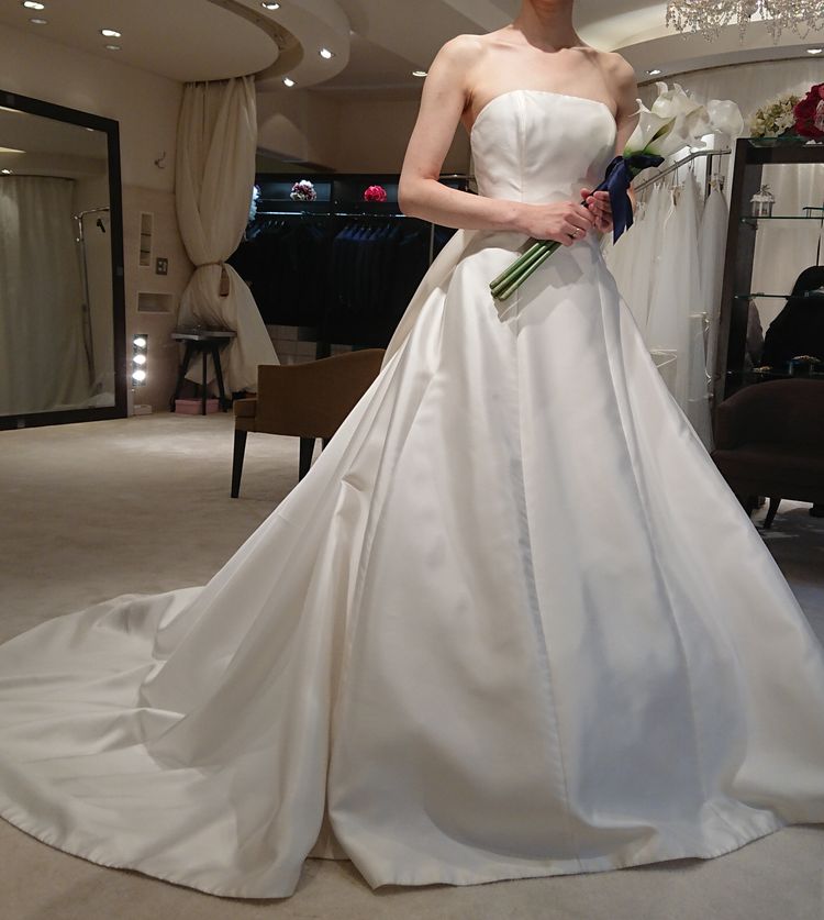 新品♡東京ソワール ココラッシー♡ ラインストーン付サテンドレス♡謝恩会♡披露宴 新品♡東京ソワール ココラッシー♡ ラインストーン付サテンドレス