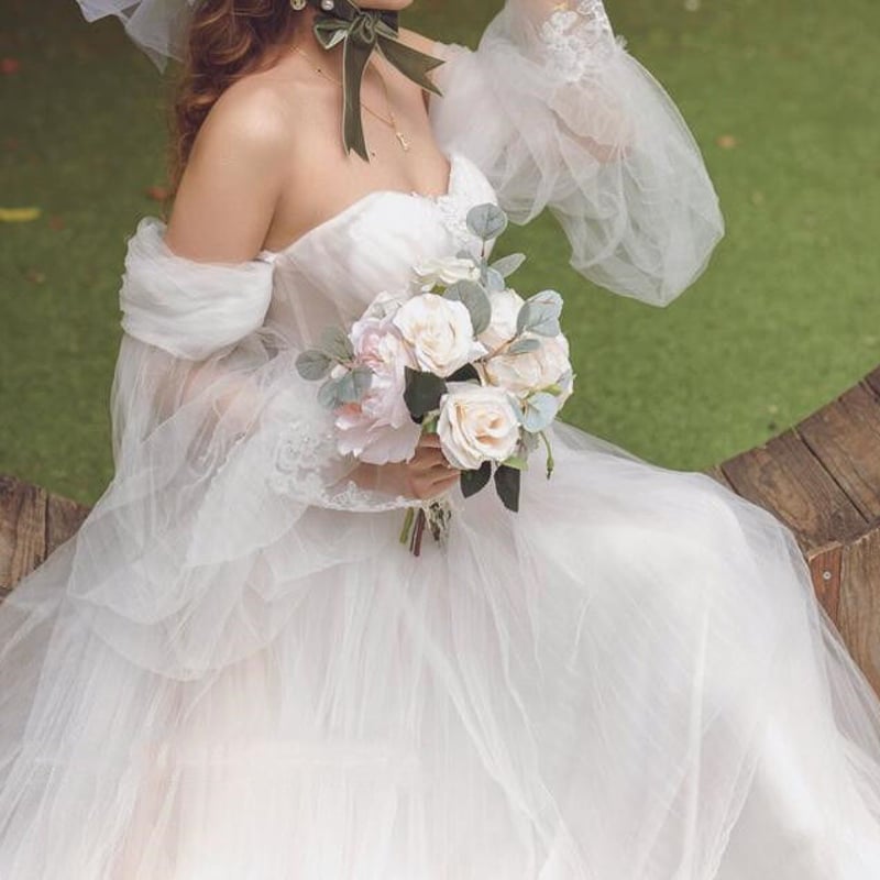 フランス風 ベアトップ ホワイト ウエディングドレス プリンセスライン  