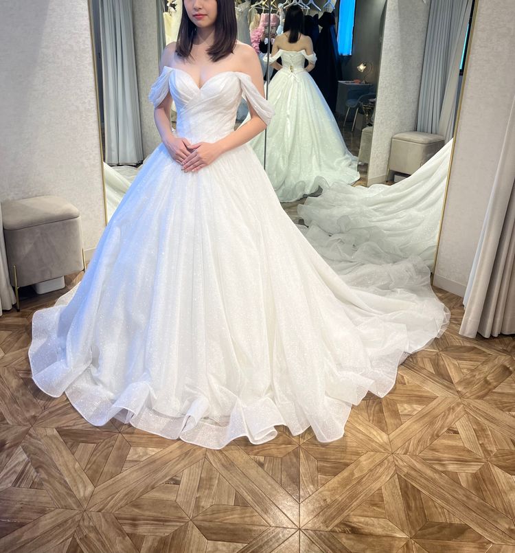 ウエディングドレス オフショル キラキラグリッターチュール