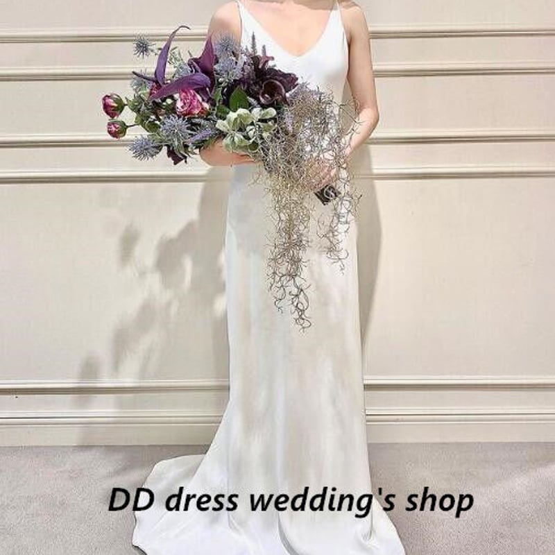 上品！パーティードレス オフホワイト 背中見せ スレンダーライン  