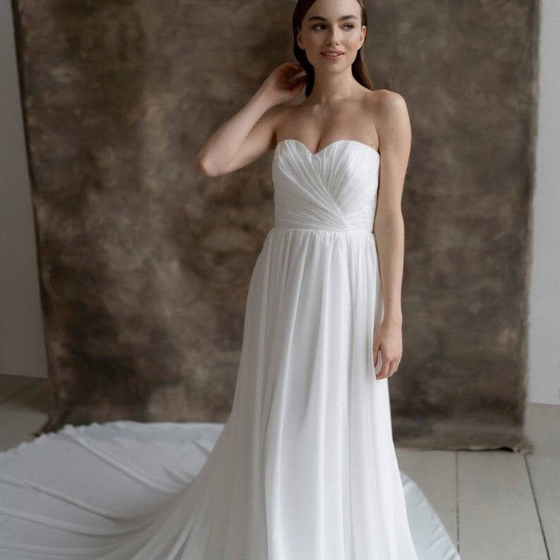 フランス風 ウエディングドレス ホワイト ベアトップ プリンセスライン