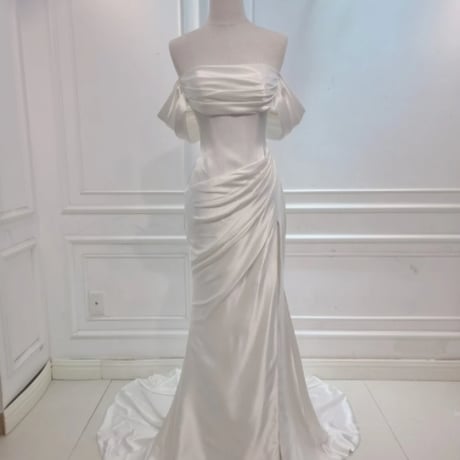 フランス風 ドレス 光沢サテン ソフトマーメイドライン ミニトレーン ドロップショルダー ベアトップ 結婚式