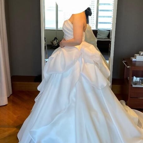 豪華！  ベアトップ  ソフトチュール  ふっくら柔らかなバックリボン  ファスナー  光沢感  プリンセスライン  結婚式