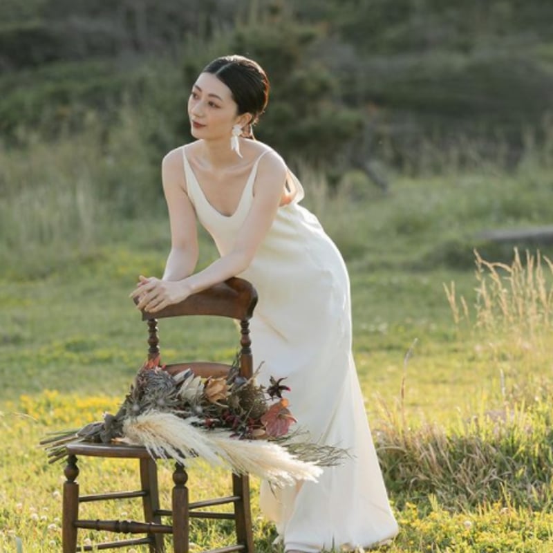 フランス風 ドレス クレープ生地 ワンピース ミニトレーン Vネック  