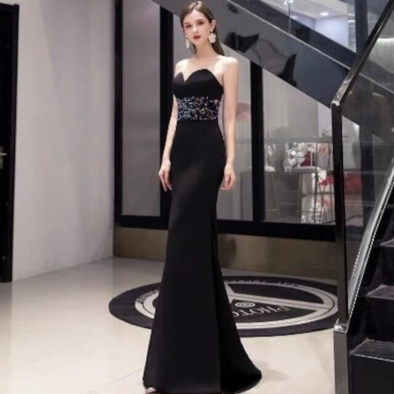 高品質！ パーティードレス 黒 マーメイドライン ベアトップ 優雅なシルエットフォーマル/ドレス