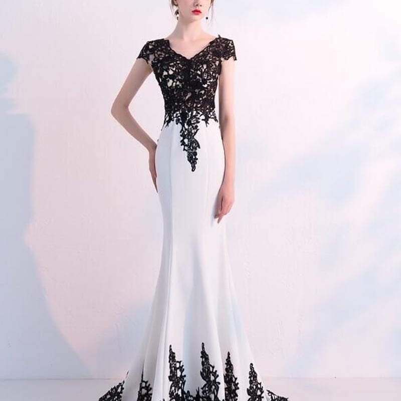 高品質！ 黒 パーティードレス マーメイドライン 短トレーン ビスチェ  