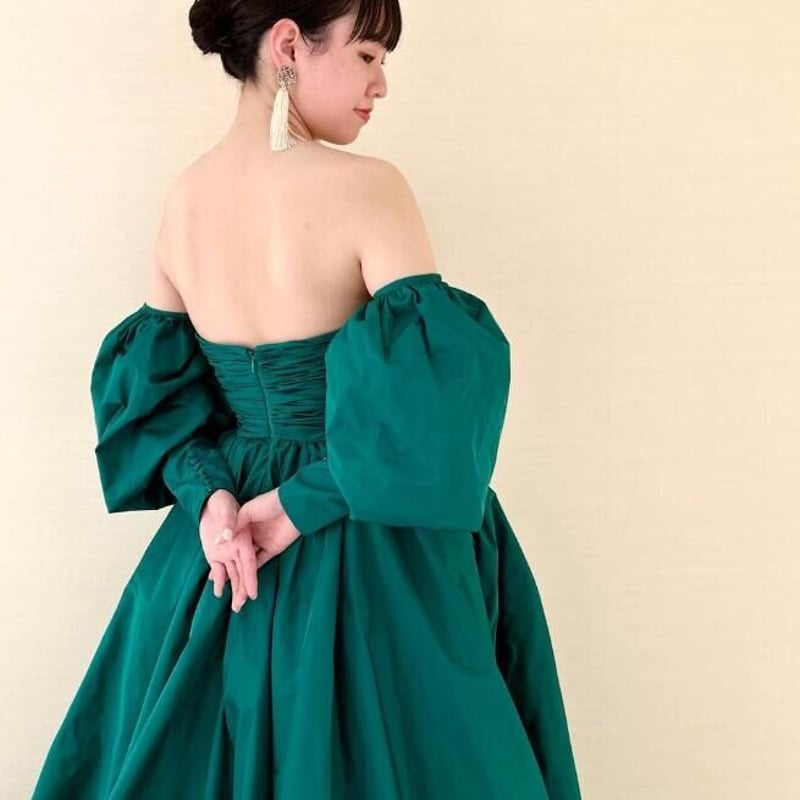 パーティードレス 深めな緑 マット生地 パフスリーブ 長袖 プリンセス  