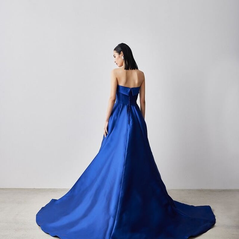 お花の様なデザインがオシャレで妖艶なベア ロングドレス 楽天市場】カラードレス 二次会 花嫁 ロングドレス ファスナー