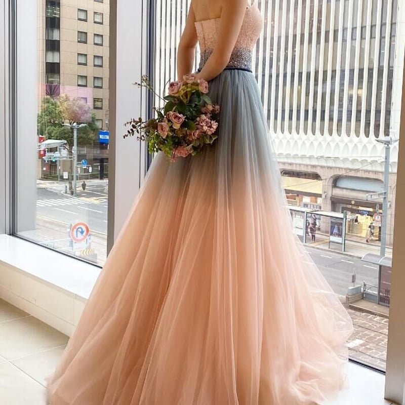 カラードレス グラデーションドレス ベアトップ ファスナー キラキラの  