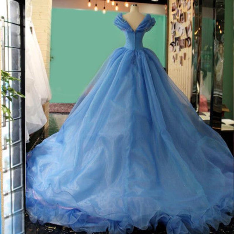 シンデレラドレス トレーン プリンセス風 素敵！ ドレスワン