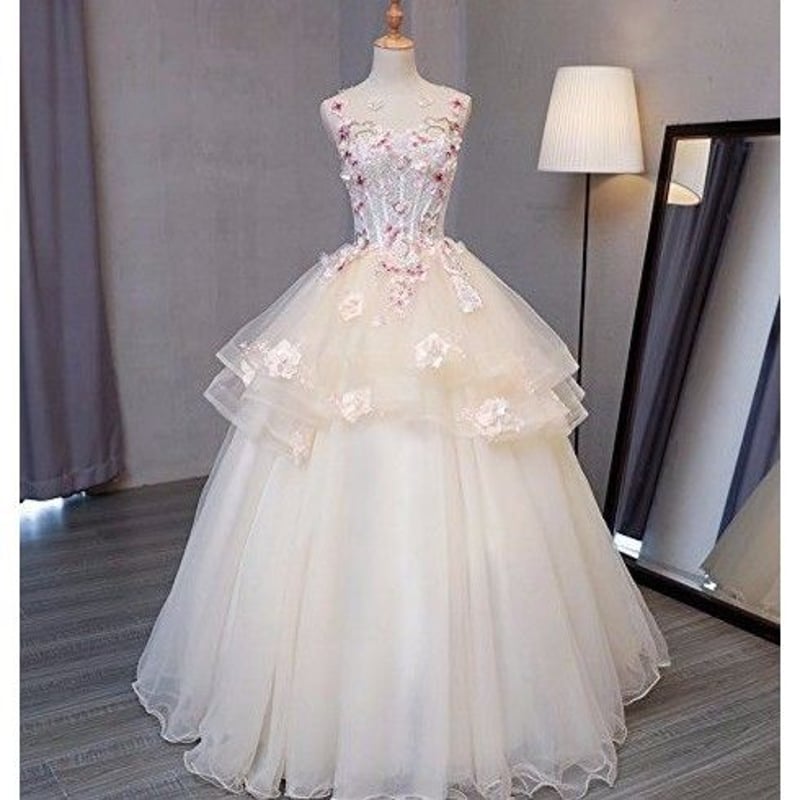 シャンパン色 花柄 ウェディングドレス 結婚式 カラードレス シャンパン色 花柄 ウェディングドレス 結婚式 カラードレス