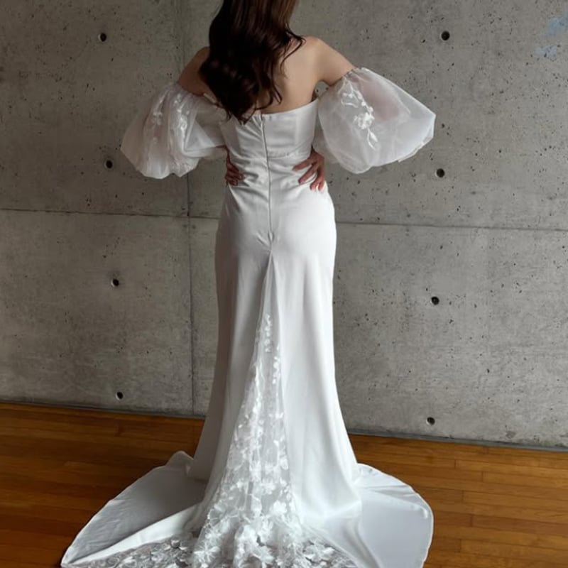 ウエディングドレス オフホワイト パフスリーブ ファスナー 短トレーン