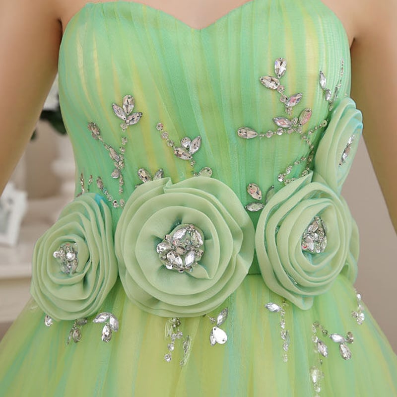 カラードレス 深めな緑 ソフトチュール ベアトップ ビジュー 編み上げ  