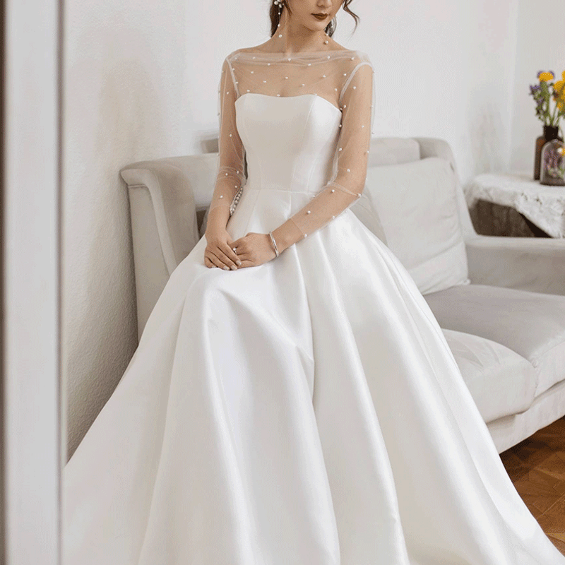 高品質！ ウエディングドレス ホワイト 光沢サテン プリンセス