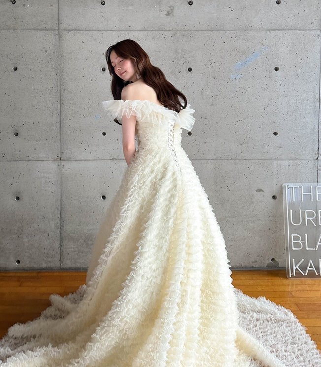 マーメイドライン ウェディングドレス トレーン オフショルダー 白