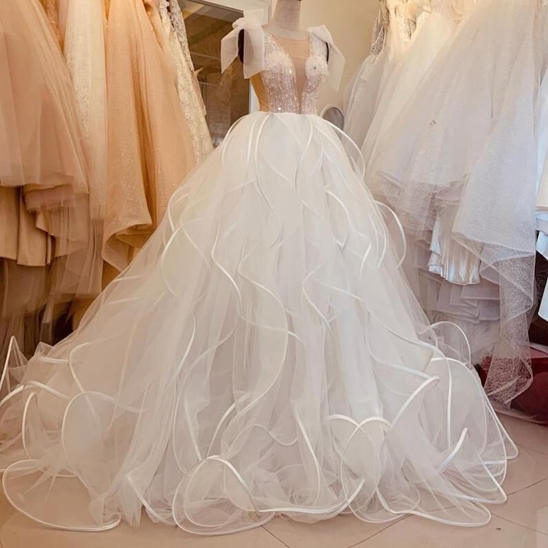 高品質！ウエディングドレス ホワイト背中見せ 上質オーガンジー  